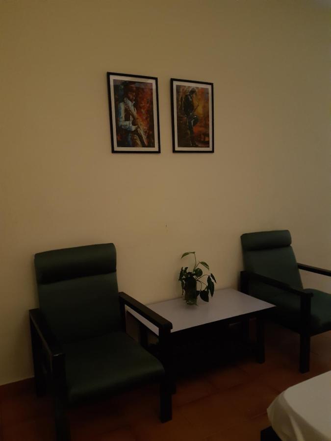 Palm Grove 1 Bhk Apartment At Candolim Beach With Free Wifi Exterior photo
